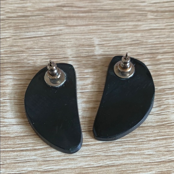 Vintage Wooden Beaded Necklace and Earring Set - Picture 3 of 6